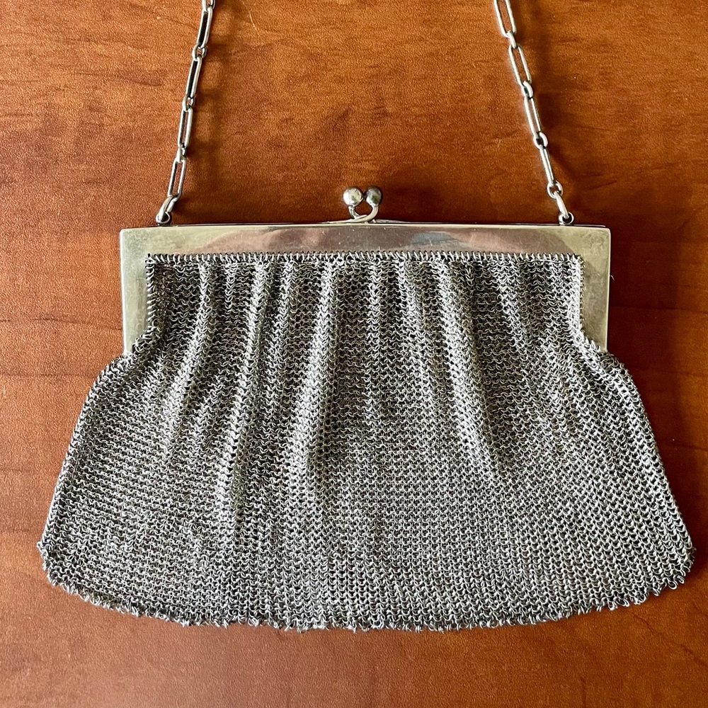 Vintage 1910 Beautifully Crafted Silver Ladies Clutch Chainmail Evening Bag